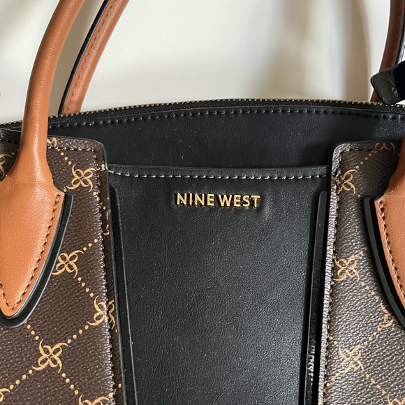 Nine West dark & light brown leather handbag with removeable adjustable straps - Picture 5 of 16